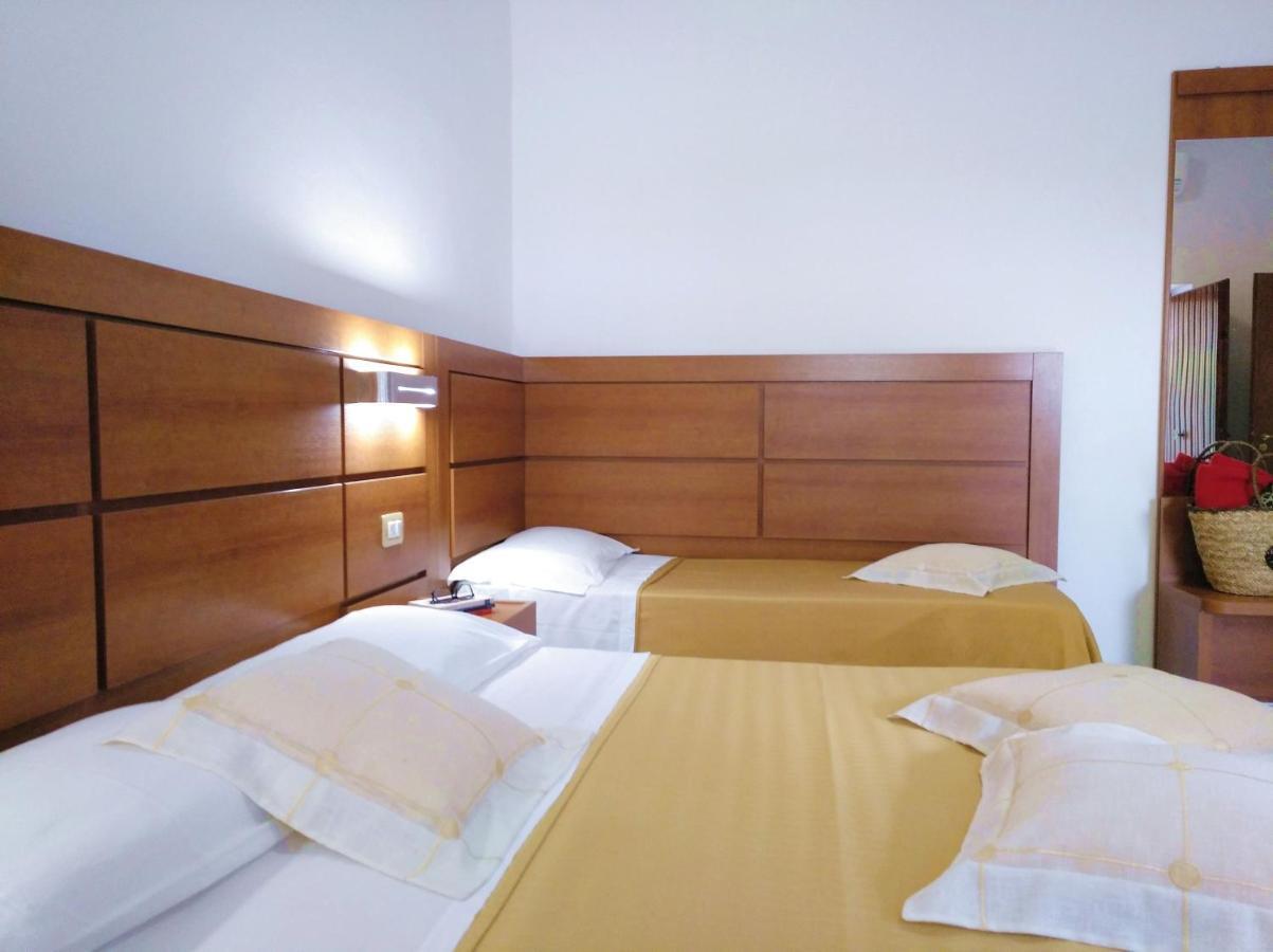 Villaggio Turistico La Mantinera - Hotel Praia a Mare Dış mekan fotoğraf