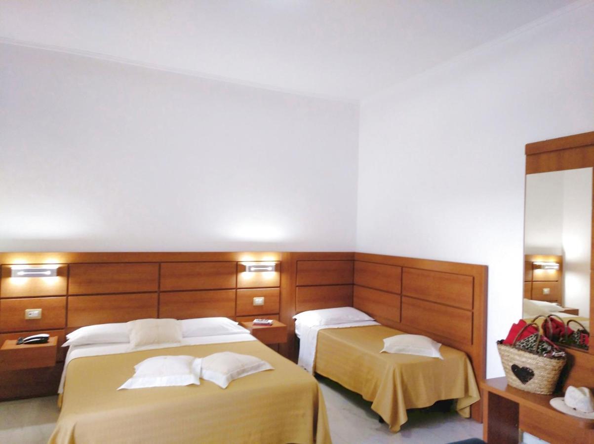 Villaggio Turistico La Mantinera - Hotel Praia a Mare Dış mekan fotoğraf